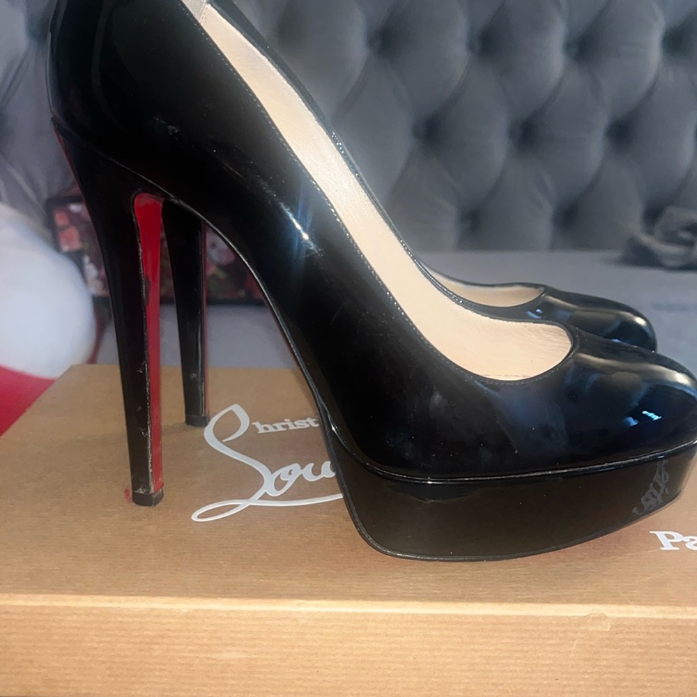Bianca 140 patent calf Christian louboutin size 38 black
